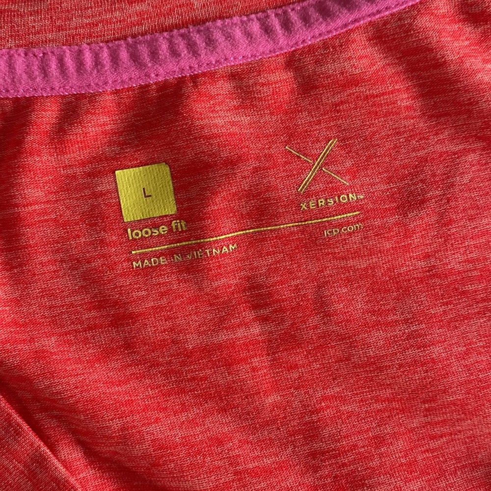 Athletic Top - Picture 3 of 4